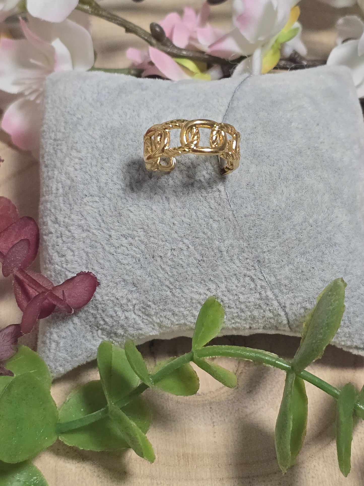 Twisted Ring