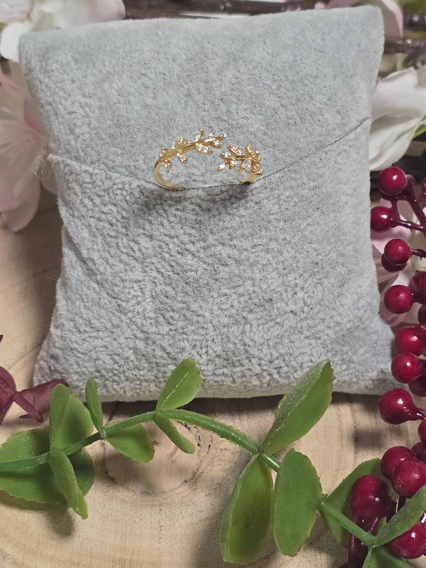 Christal Leaves Ring gold